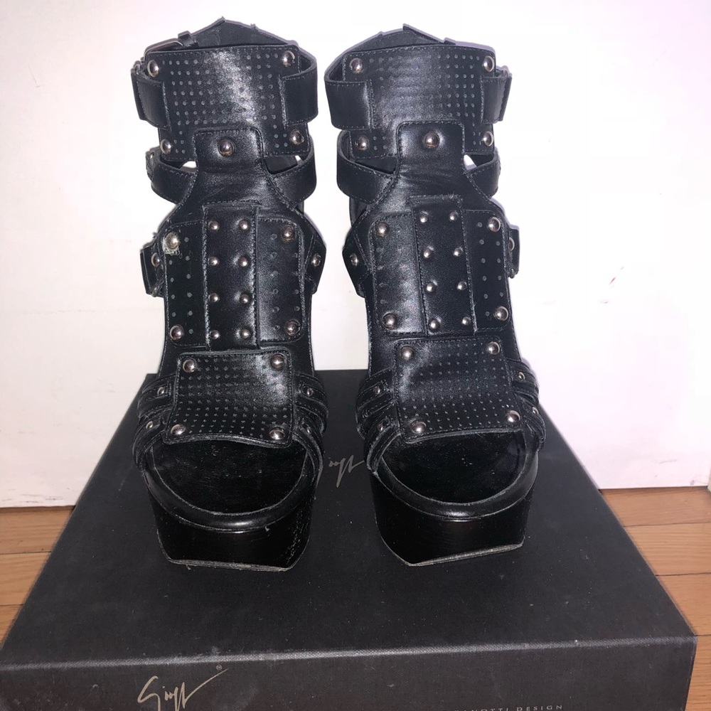 Giuseppe Zanotti gladiator sandals